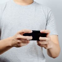 BestAndDev's tweet image. Analyst: Dedicated mobile game players in Japan, South Korea now play #MobileGaming #android socl.club/9Arvcg