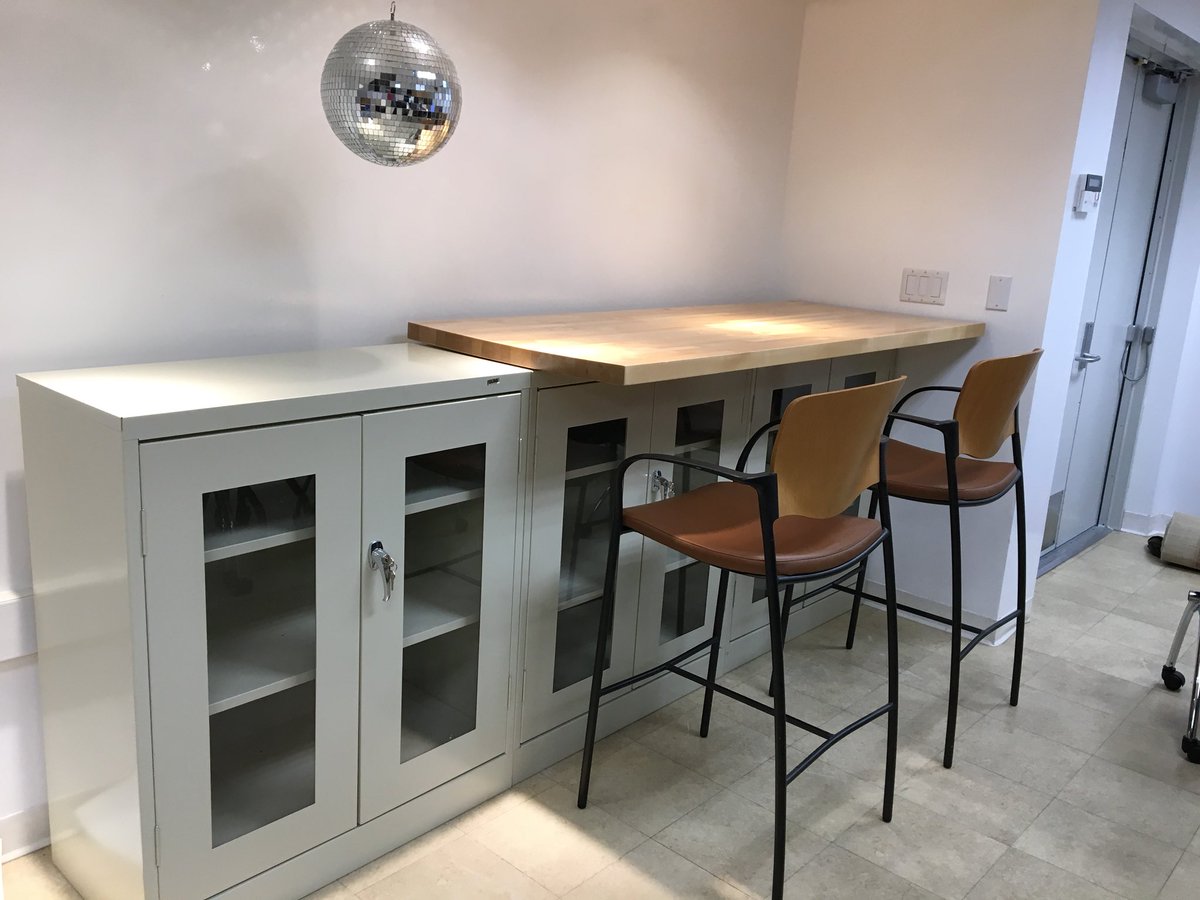 UMInteractive's tweet image. Setting up the cabinets in the 1018 #makerclassroom. @Zevensuy #powertools. Discoball because #miamitech