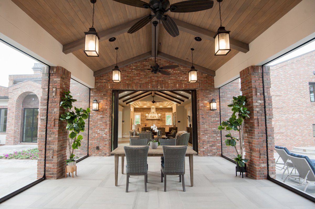 phantom_screens's tweet photo. Can you get any better than a #HomeTour of a completely transformed 1930's home into a timeless masterpiece? #TNAR #NAHB https://t.co/A1zPjwyIyC https://t.co/Vft7LJs46C