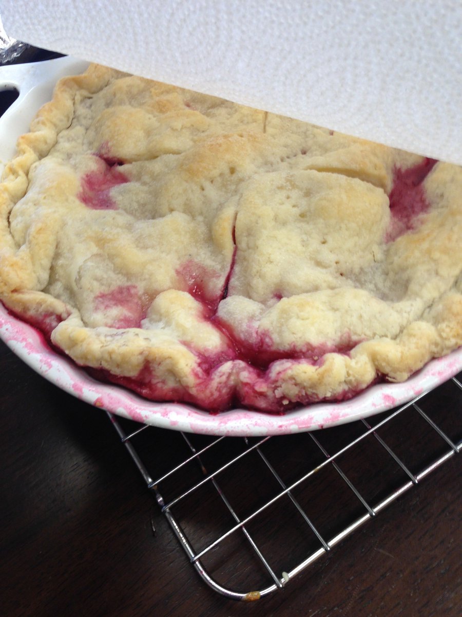 SFUHistory's tweet photo. 🥧 Got Pie? Did you know: #SFUHistory has "Pie Day" once a month?! Open to all History Grad Students, Faculty &amp; Staff - in appreciation of all your hard work. Thanks to Aaron, Jeremy, Tammy, Esther, Thomas, and Amal for their tasty contributions this month! #gotpie #pieday #sfu https://t.co/5913I2v1Qb