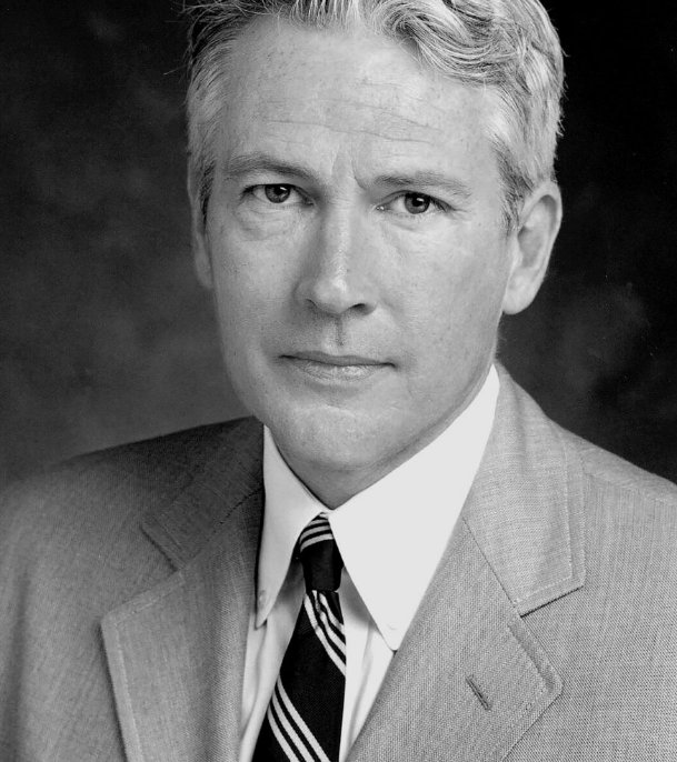 ColumbiaLaw's tweet photo. "In this world, which we are just beginning to glimpse, law &amp; strategy will be united as never before" –Prof Philip Bobbitt #ThursdayThoughts #CampaignForCLS https://t.co/xAUa2TBb13 https://t.co/f8r9BctToM
