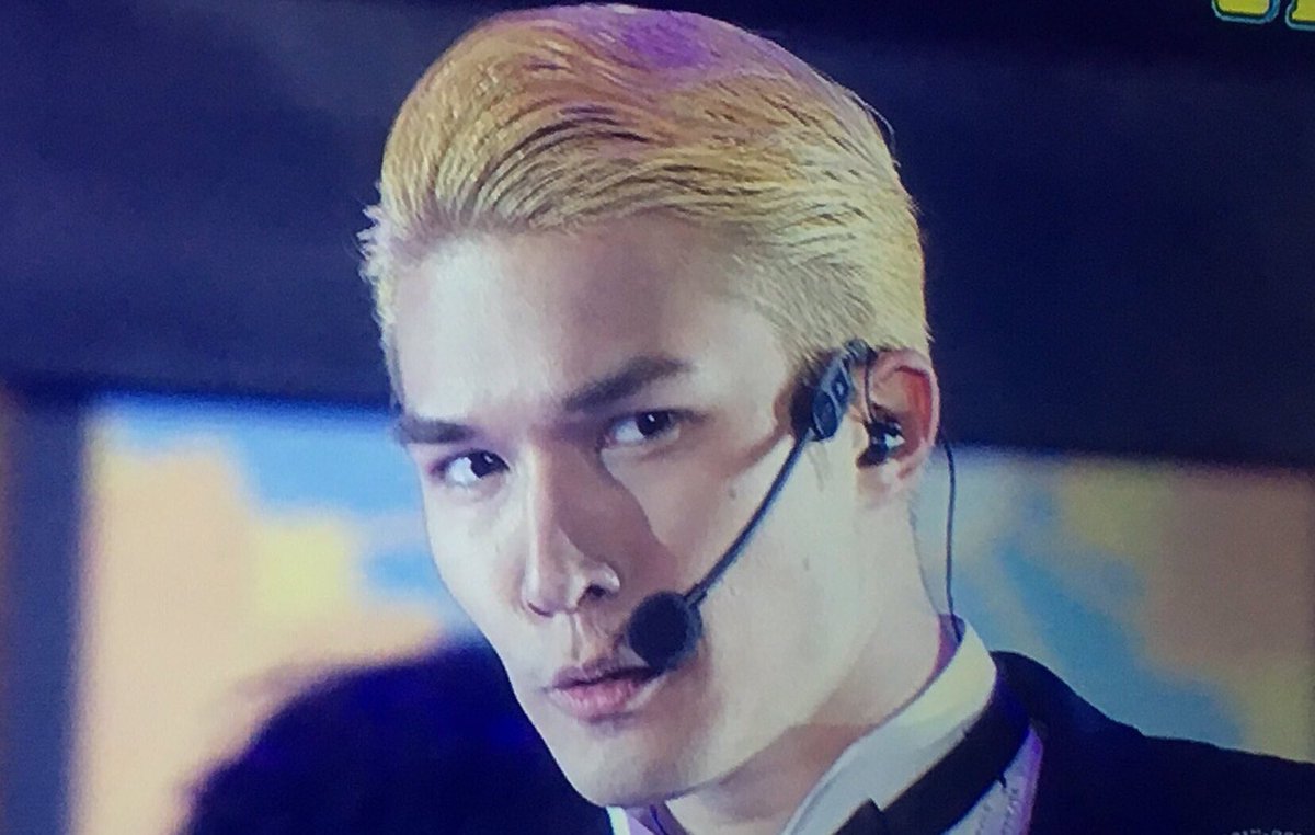 Oreo めざましじゃんけんで みんな １日 頑張ろうね ねっ と言った金髪はこの人です同一人物です Sixtones ジェシー 21 です T Co 0o0kwmjpkj Twitter