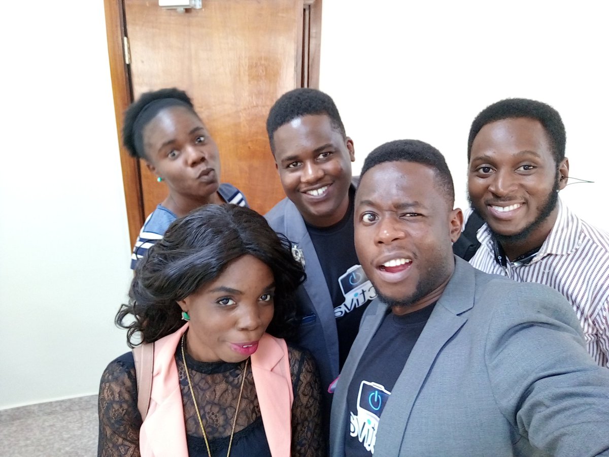 olufemiolumide's tweet photo. Had an amazing time with these dudes...the amazing team #Practivate @practivate at the #GAIMReloadedDraw by @fidelitybankplc https://t.co/WCcaTiSPhK