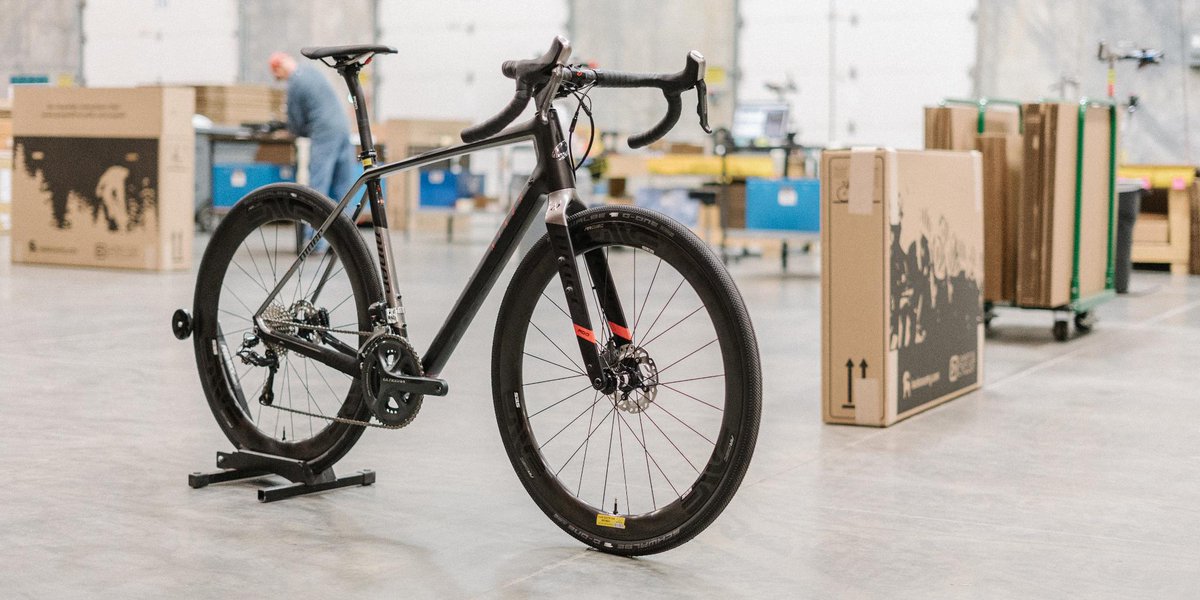 CompCyclist's tweet photo. The ultimate machine for your next multi-day gravel adventure. @NinerBikes RLT 9 RDO is designed to keep you comfortable on the road less traveled.
Built up with @envecomposites AR Disc wheels, and @ShimanoROAD Ultegra Di2 drivetrain. #ccbikeoftheweek
https://t.co/8YdlFQ4Fo5 https://t.co/t8SoyxDrkV