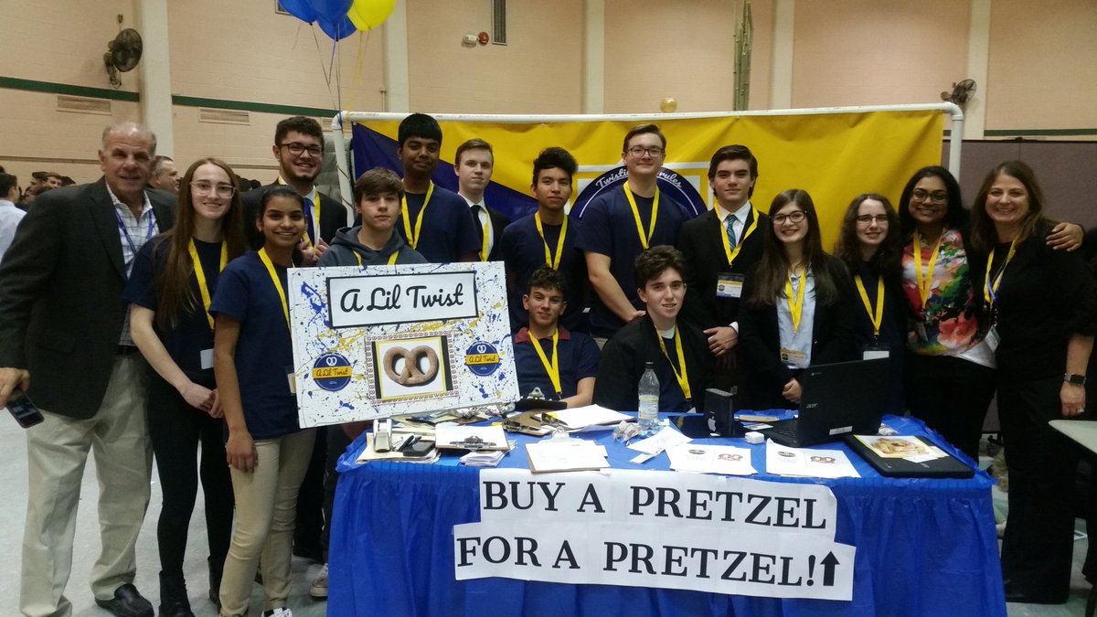 TheBusinessDean's tweet photo. Props to the @VEInternational firms participating in the Long Island #tradeshow &amp; #BusinessPlan #Competition 
@LIUPostBiz had the chance to see &amp; #judge #Presentations from:
@aliltwistcp
@FuelItvei
@VeTornadofit
Solar Flex
Excelsior
What If We Send It
#impressive https://t.co/Ahjc9MDa76