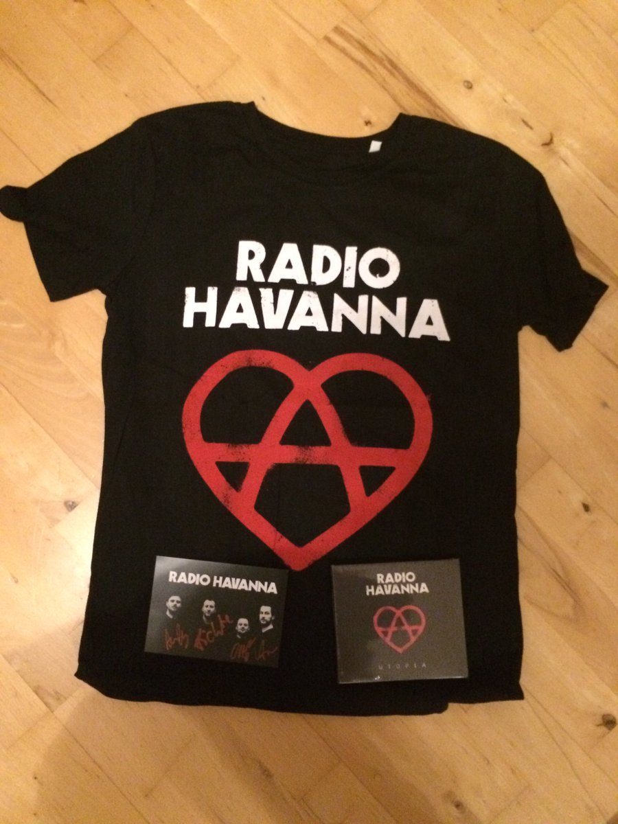 UTOPIA fürs Auto ist da!!!! Hmmm ziehen wir den Release Tag eben vor! @radiohavanna hat meinen Abend gerettet! #Utopia #newalbum #musik #punkrock #love #lovethisband #radiohavanna