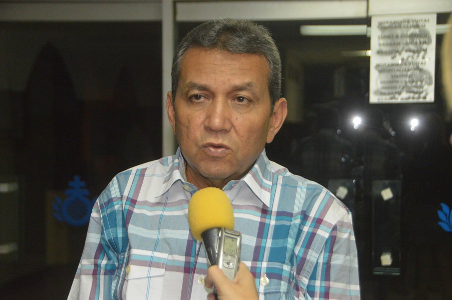 el Gobernador de Mérida Ramón Guevara anunció que la elevación del municipio Alberto Adriani a distrito metropolitano, será definida en referéndum