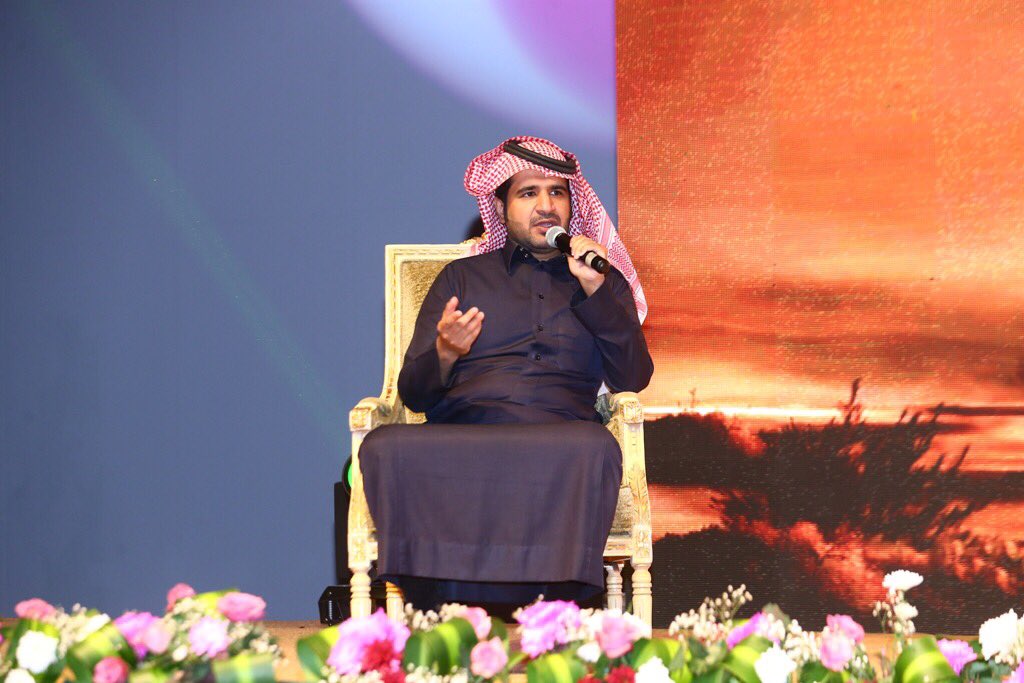 aljouf_olivefes's tweet photo. أنطلقت مساء اليوم مسابقة #شاعر_الزيتون وسط حضور كبير وتفاعل من الجمهور ، وحضور مميز للشعراء ، وتتواصل غداً المنافسات .. لاتفوتونها 👌🏻 https://t.co/q5PjlSmv7s