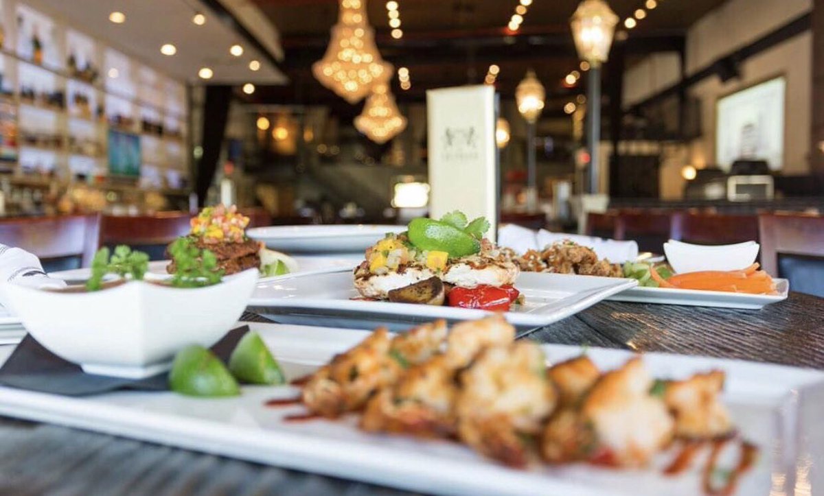 TheEberhard's tweet photo. You know we have the best nightlife, but have you dined with us? From shrimp risotto to wild mushroom &amp; goat cheese flatbread, we’ve got something on the menu for everyone. Come celebrate the pre-weekend with us! #dinesipenjoy #theeberhard https://t.co/5UJ1WivKvs