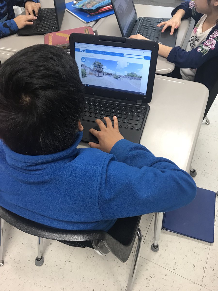 JFinstructTech's tweet photo. 4th grade students at #SantaFeElementary using their Chromebooks and 360 technology to go on Virtual a field trip. #virtualfieldtrip https://t.co/3BAnFIYoxs