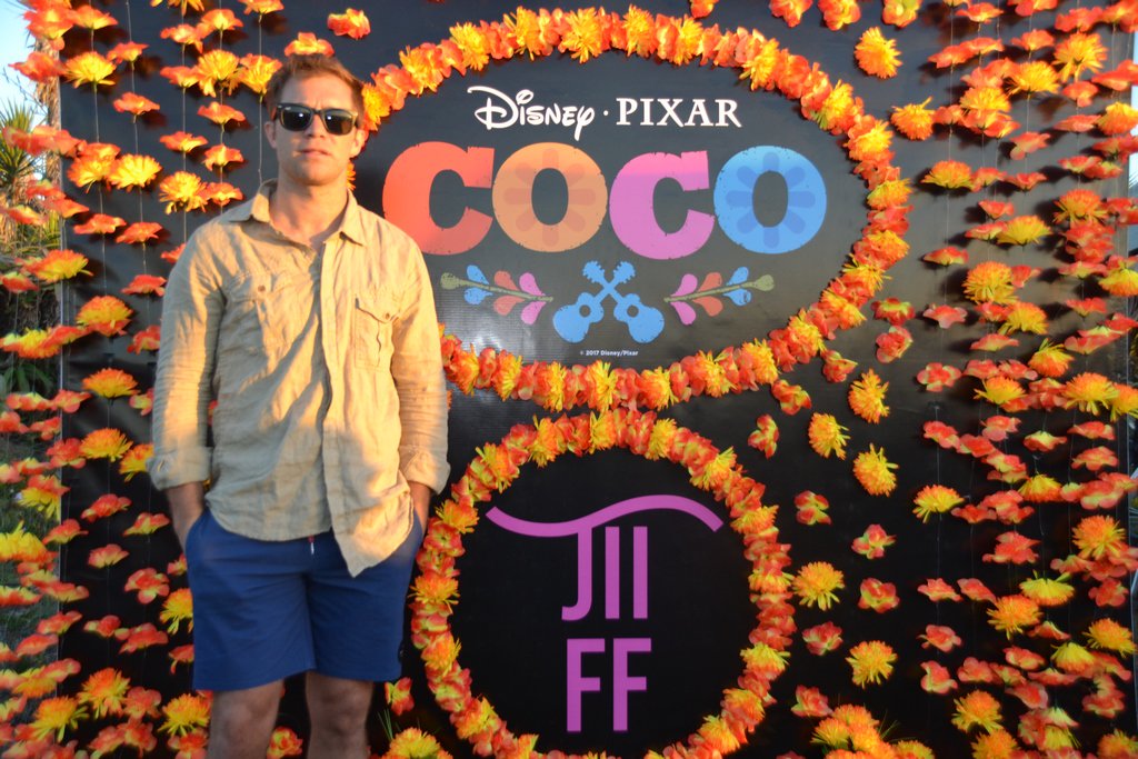 Nico Riera en el José Ignacio International Film festival en la proyección de #DisneyPixarCOCO al aire libre  goo.gl/e5dvwu <a href="/JIIFF_Festival/">JIIFF</a> <a href="/doniaBA/">DOÑA BUENOS AIRES</a> <a href="/DisneyPrensaArg/">Disney PR Argentina</a> <a href="/nico_riera/">Nicolas Riera</a>