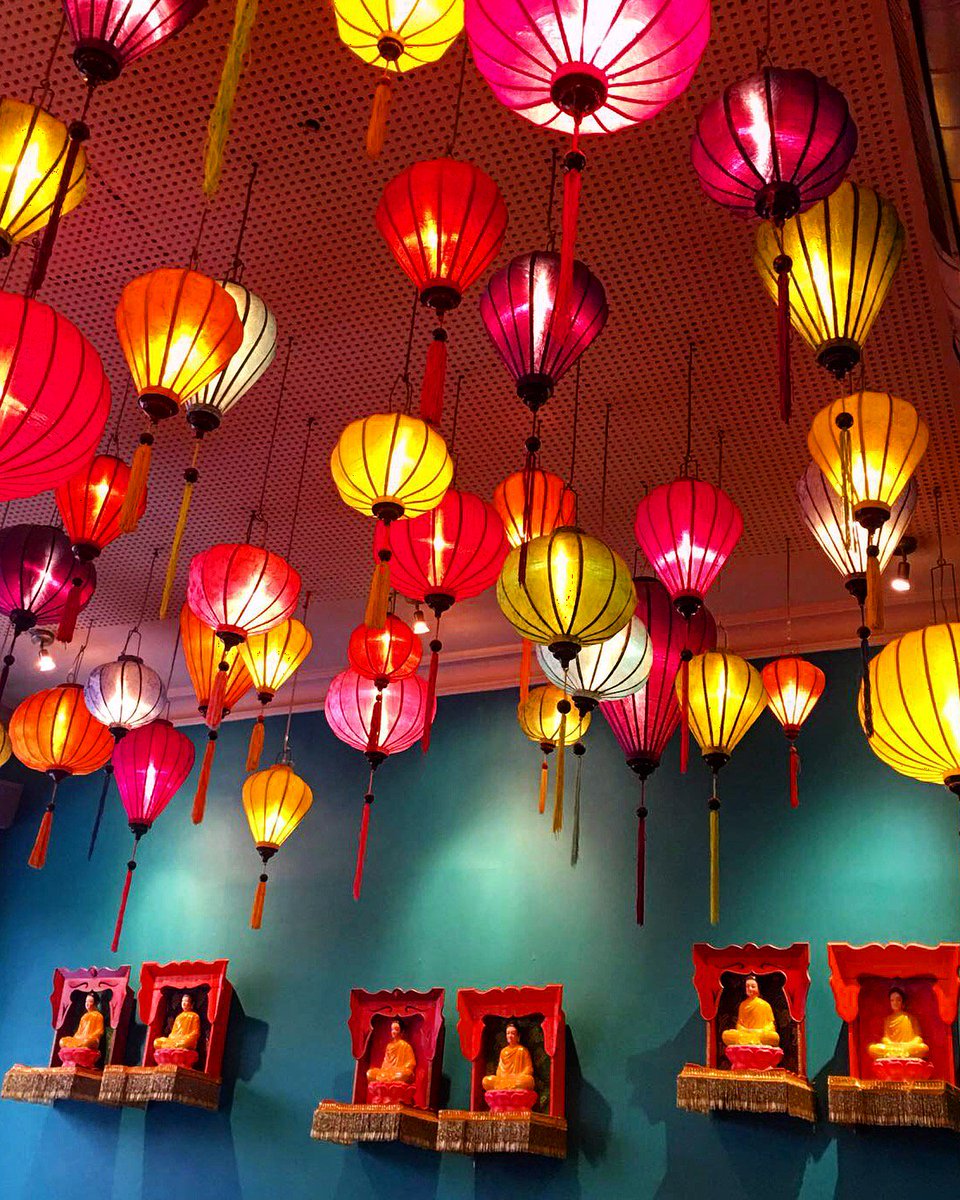 ASweetBCN's tweet photo. This #Vietnamese #Restaurant in #Barcelona is one of our favorite #SweetBCNSpots and we highly recommend it to all of our guests. #Bunbo ! amazing #food, delicious #mojitos and cool #decoration https://t.co/Lgv2KNCvfx