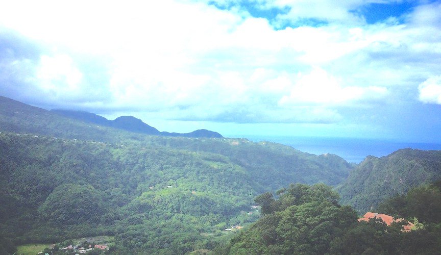 PastThePotholes's tweet photo. 20 Amazing Things to do in Dominica - find out what to do on this awesome Caribbean island. https://t.co/5LUPooHD1k https://t.co/RFn0BARSuU