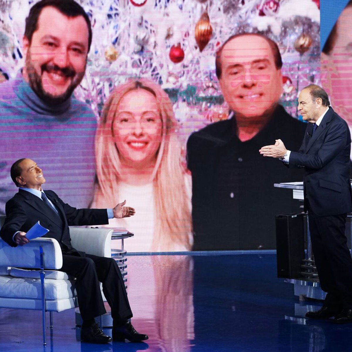 berlusconi's tweet photo. Più tardi sarò in diretta su @rai1official ospite di @BrunoVespa a @RaiPortaaPorta e parleremo di #FlatTax, #Pensioni e #immigrazione. #silvioberlusconi #forzaitalia #portaaporta #elezioni https://t.co/0qvr4tQKte