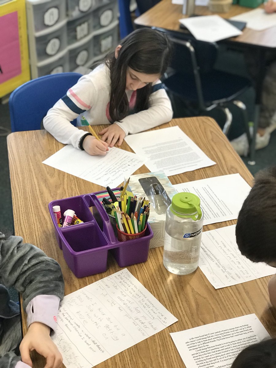 Mrs_Rago's tweet photo. Museum Share for Personal Essays. Amazing comments and critiques. #heathcotepride #organizedwriting #supportthatthesis https://t.co/EeVrWf9jJk
