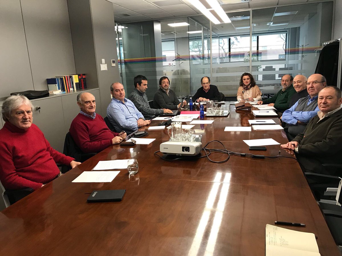 rosalavin_'s tweet photo. Hoy se ha constituido ASEKOOP Asociación de Asesores #Senior Cooperativos #coop de Euskadi, con el apoyo de @konfekoop, Gran día!! https://t.co/QjTCoZ7gud