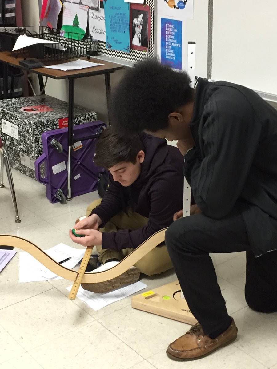 MHSRoseScience's tweet photo. Quick refresher on Kinetic and Potential Energy before...RUBE GOLDBERG!@AreMaroon @claywaller #wearemaroon #skeeternation #phunphysics #p15 https://t.co/nra1pfu62W