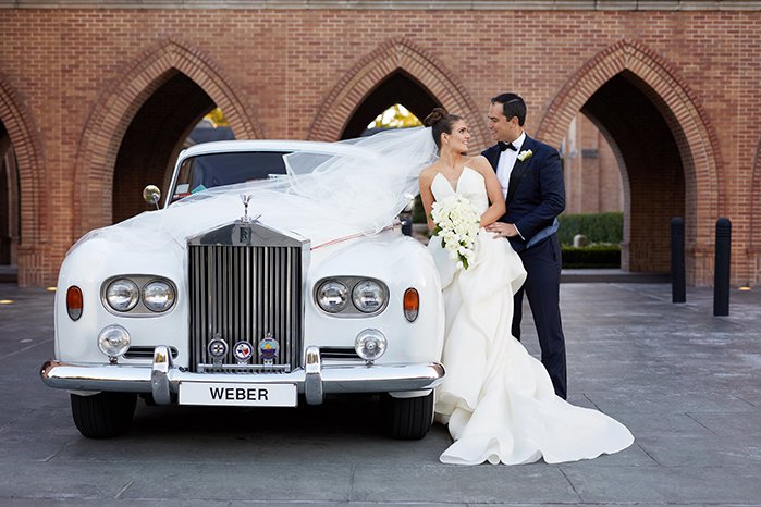 wedinhouston's tweet photo. Fall in love with Lynn &amp; Ryan's chic black wedding like with did planned by Grayhouse Events Atelier at the @HoustonianHotel and captured by @christianoth https://t.co/ripUJYmc9X https://t.co/gpILtb4xAs