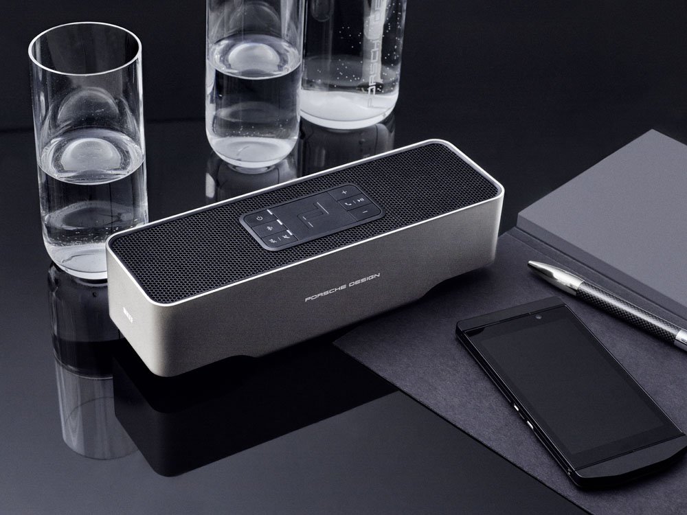KEF_America's tweet photo. Porsche Design and KEF have joined together to deliver an uncompromisingly luxurious Hi-Fi sound. Bring music with you everywhere, on business trips, in boardrooms and at home, accompanied always by high-style and high fidelity. #GravityOne https://t.co/O2j4qjw9Ws