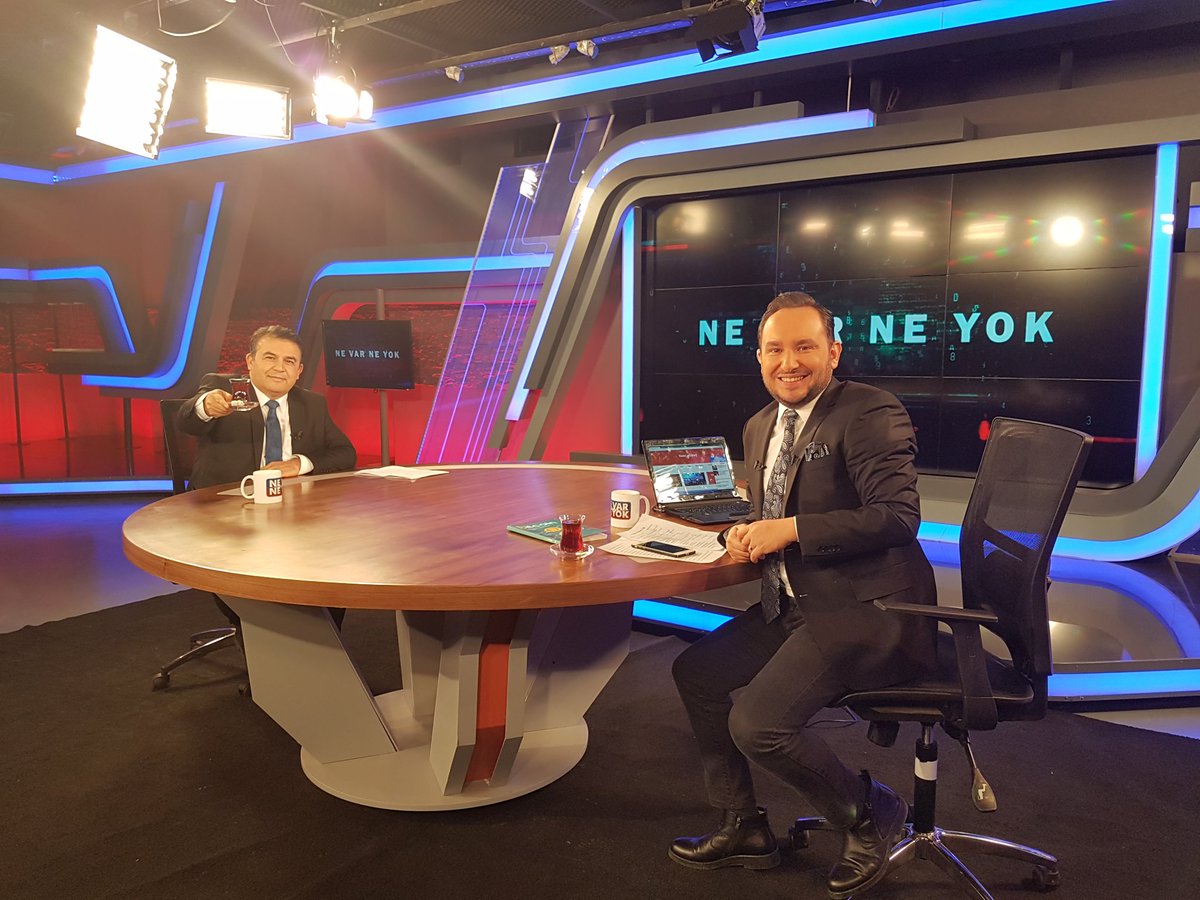 abdullahciftcib's tweet photo. Arkadaşlar
Çay işi tamam:) https://t.co/0iDg4mUDbF