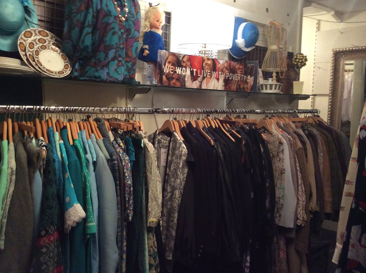 rewind_retro's tweet photo. We've been busy re stocking our vintage room @oxglamdurham lots to see 1st floor Oxfam boutique Durham city @rewind_retro @durhamunion @DurhamBID @oxfamgb @OxfamFashion https://t.co/KXDdYgopvR