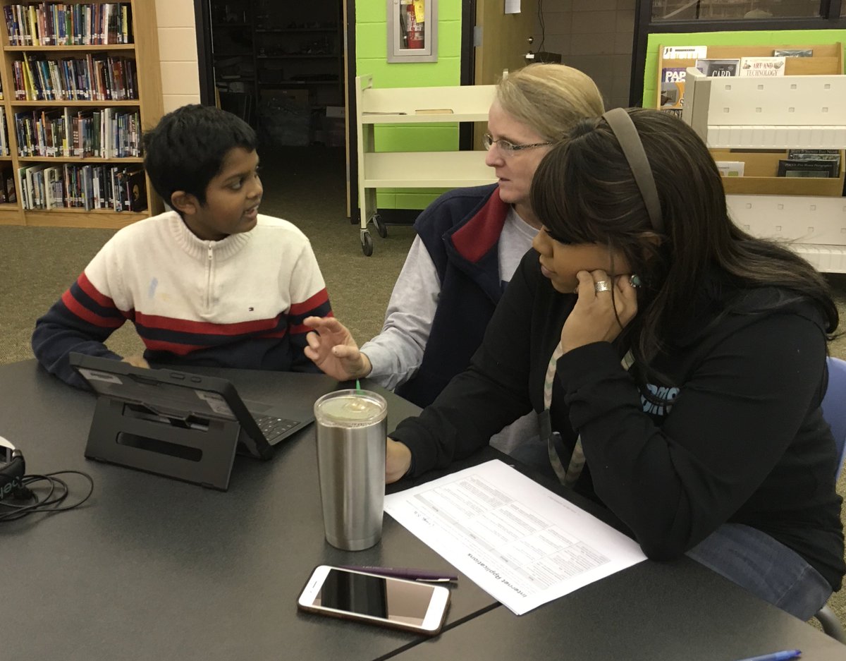 brownatwbms's tweet photo. WBMS Student Tech Fair - 15 kids going to county competition! #webbway #gamesapps #websites #fcstech2018 @webbbridge @WBMSprincipal @hurstwbmsap @mgarnerwbms @hoke https://t.co/vP3e40UYm5