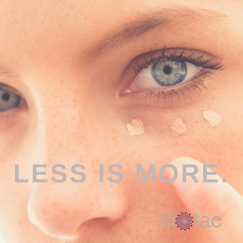 ViTaeProducts's tweet photo. When it comes to concealer, go easy for a natural look. Loading up your under eyes with concealer won't erase those dark circles - in fact, it can make you look older. Instead, use a thin layer of a sheer concealer that evens out your skin tone.
#BeautyTips #ViTae https://t.co/9IjMrCEzCq