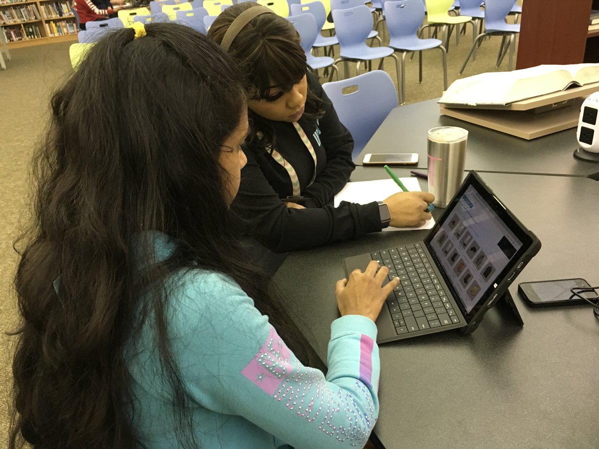 brownatwbms's tweet photo. WBMS Student Tech Fair - 15 kids going to county competition! #webbway #videoproduction #Robotics #fcstech2018 @webbbridge @WBMSprincipal @hurstwbmsap @mgarnerwbms @hoke https://t.co/N8nsgKmKnd