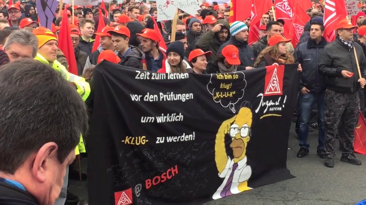 #IGMetall kämpft in #Nürnberg #Warnstreiks #tarifverhandlungen  Video youtu.be/33ihinIgrhY