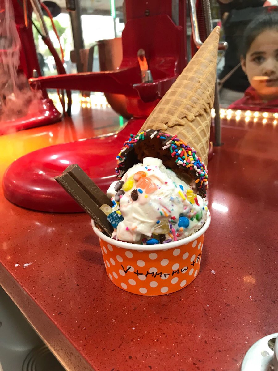 InstacreamN's tweet photo. No better finishing touch than a chocolate rainbow sprinkles cone #chocolate #cake #IStartedMyDietButThen #baking #Celebrations #Hialeah #homemade https://t.co/woR0LTvoHn