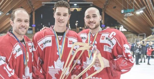 STORY:  Brule, Raymond, Roy among former NHL veterans named to men's Olympic team bit.ly/2Dimu8B https://t.co/DGfX1BOisx