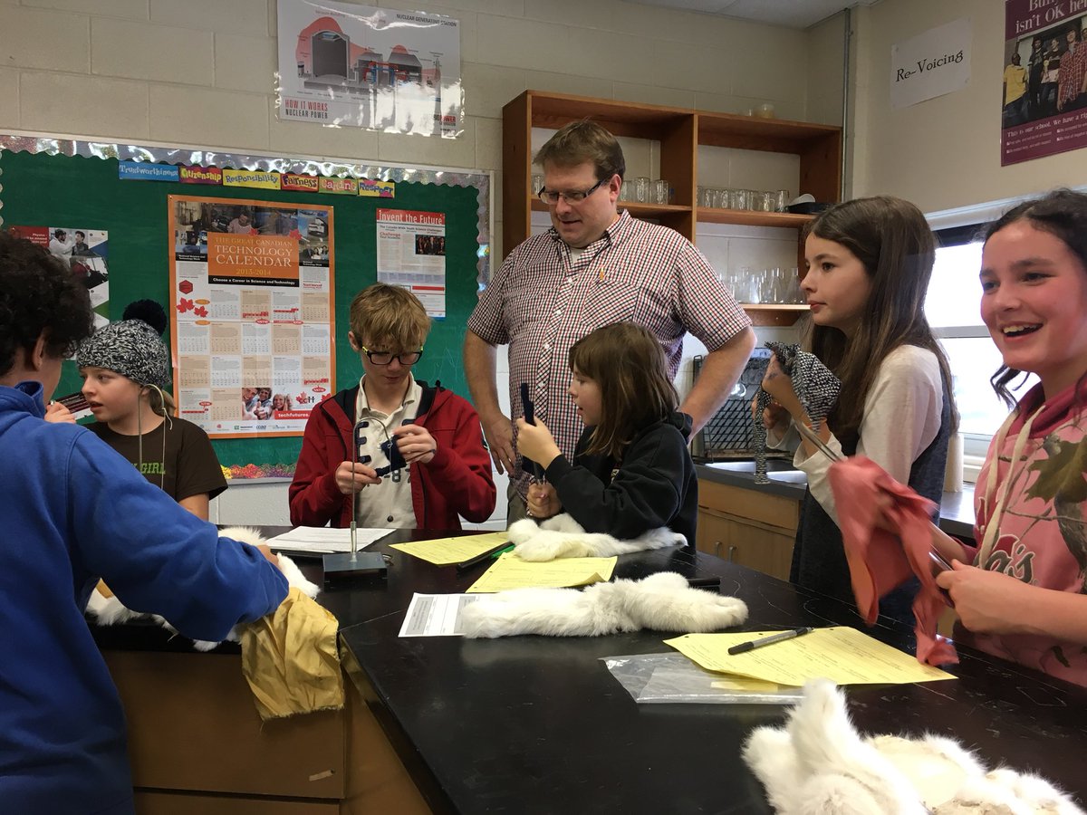 Thank you <a href="/r_daber/">Richard Daber</a> and <a href="/mr_m_wright/">Mike Wright</a> for the electricity #scienceworkshops today. My Gr. 5/6s learned a lot from your Gr. 9s! <a href="/RCI_News/">Ms Lester</a>