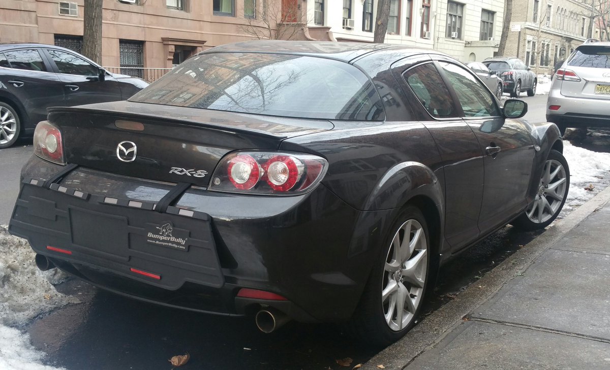 revlanecars's tweet photo. #NYCStreetCars another example of strong car culture in NYC, cool cars even during bad weather. https://t.co/xDuuRiGwYe