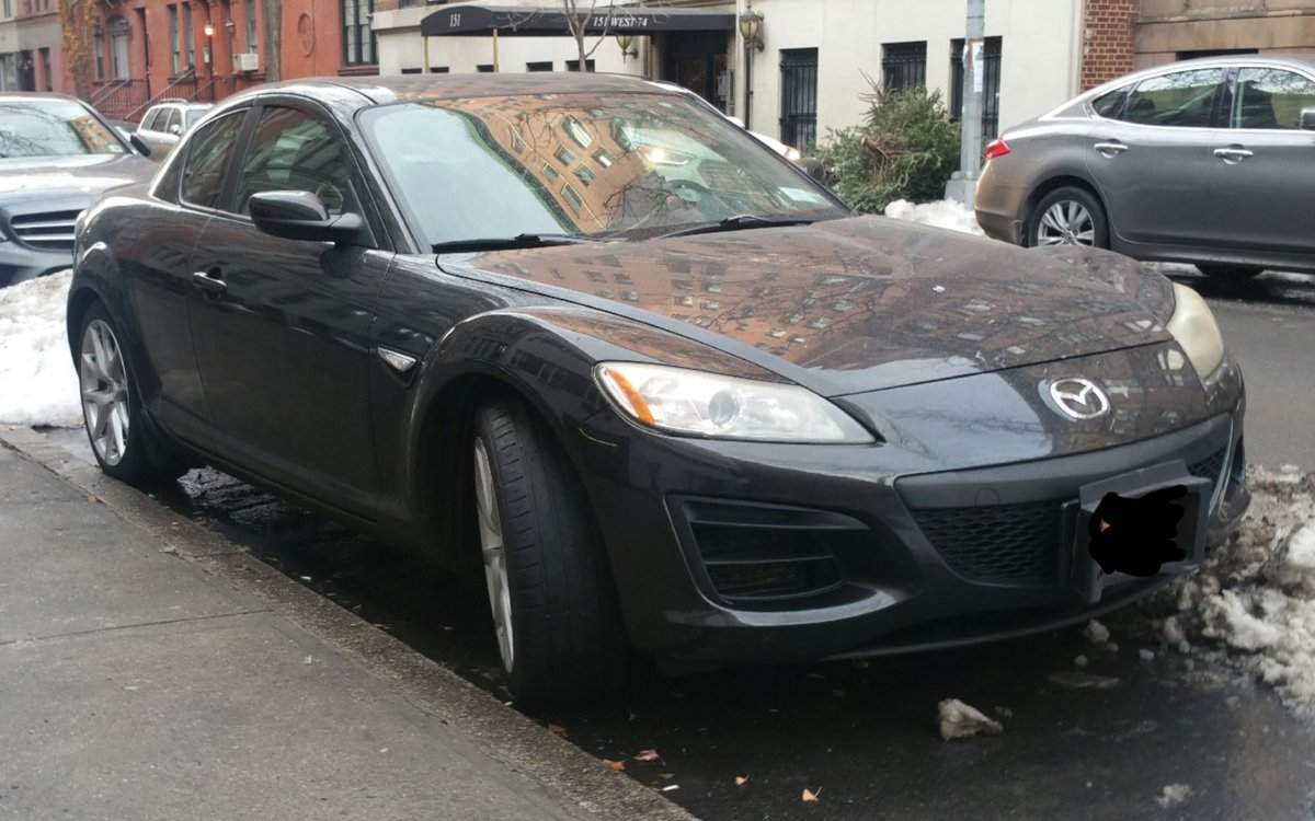 #NYCStreetCars another example of strong car culture in NYC, cool cars even during bad weather.