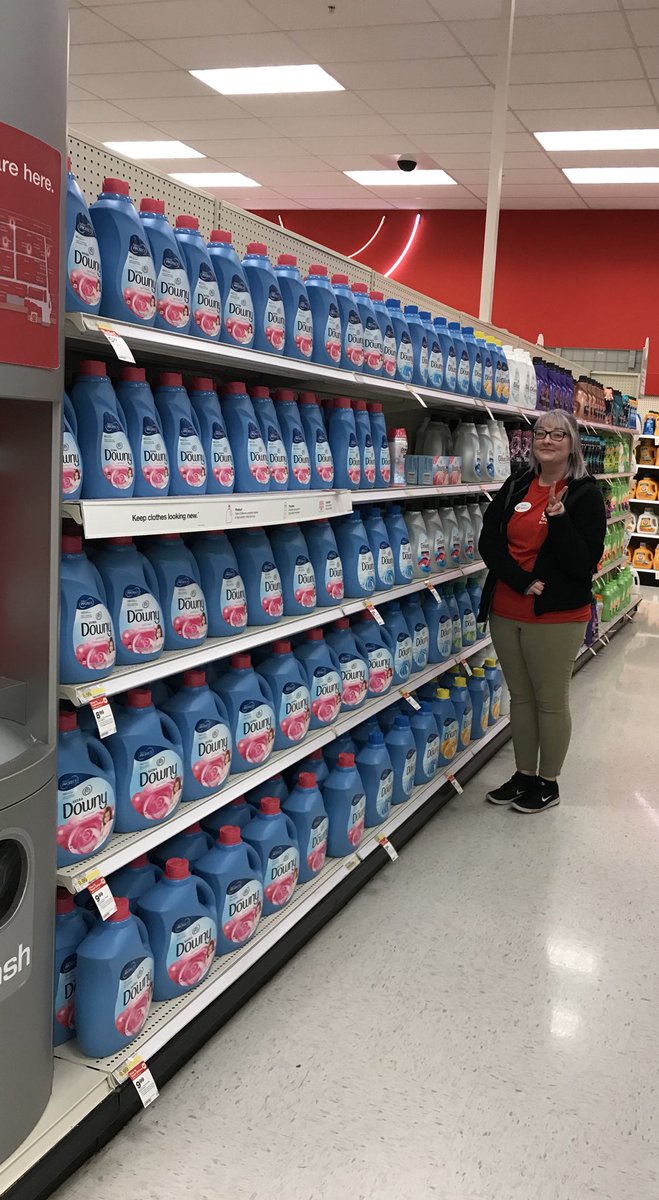 SG_TGT's tweet photo. Thank you to our TM Alaina for helping get chemicals ready for our guest! THE GC is on it! #hunteriscoming #169isready #bulkingup @KellySakai1 @kelsienoe https://t.co/2QSGxfmzv2