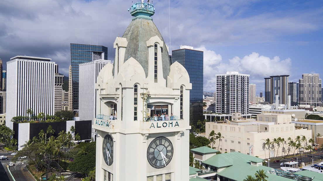 You can't beat the 360 degree view of Honolulu from #AlohaTower! Got island images to share? Send them our way for a chance to be featured on our pages (ucomm@hpu.edu)! #InstaHPU