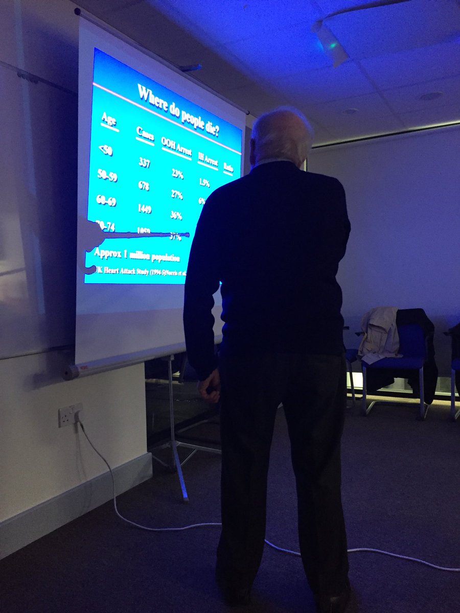 You can never get tired of a blue screen and a walking stick to point out better cardiac arrest data! Proud to support <a href="/SeahavenCFRs/">Seahaven Responders</a> &amp; <a href="/EbnResponders/">EastbourneResponders</a> with session from Douglas Chaimberlain. #CFR #earlyresus #volunteer #whenwillheretire