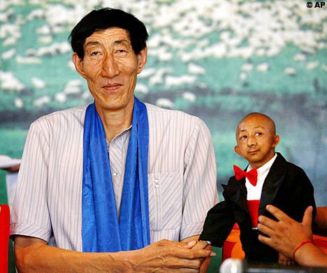 ✅ Be authentic. 

In: Product. Communication. Attitude. Processes. 

Difference stands out 👇 #authentic