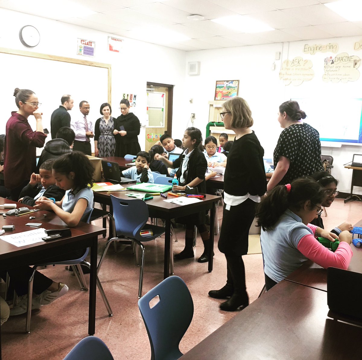 weareci's tweet photo. We're here at PS 30 in Jersey City hanging out with some awesome 4th and 5th graders who are in a bio engineering class! @adsullivanps30 @MOY205 #techwithpurpose #yestocs https://t.co/cA4zEvw3Ma