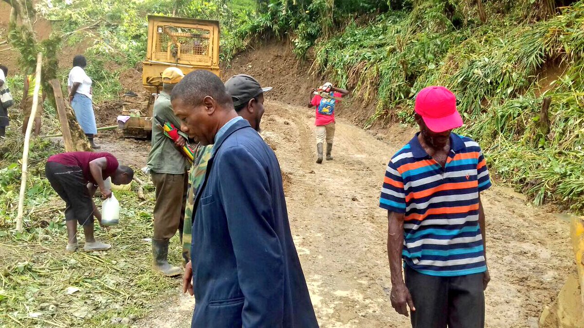 annmarievazja's tweet photo. #CornwallBarracks is now cleared as per commitment of #DarylVaz #ManOfAction #MrPortland on visit yesterday. Thanks to All #togetherwecan #OneJamaica #Portland π―π² https://t.co/mZq9eRSppX