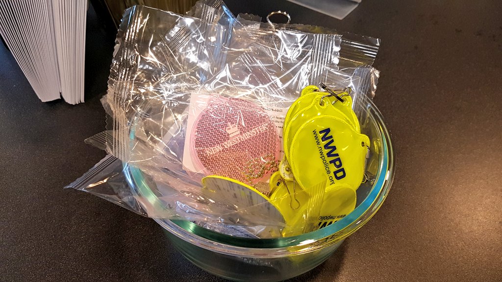 NewWestPD's tweet photo. More free pedestrian reflectors are here at the front desk! Stop by between 8am and 7pm to get yours. #walksafebc #NewWest https://t.co/Pj4OHb68c9