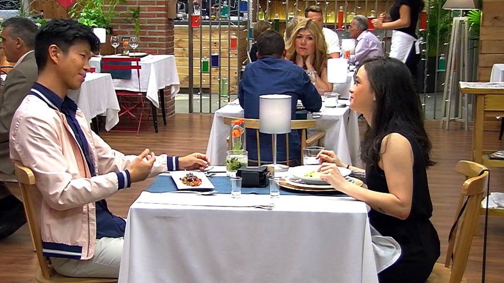 cuatro's tweet photo. La cita más obscena de #FirstDates531: todas las preguntas de GQ son sobre sexo (to-das) https://t.co/ifDQnuq94k https://t.co/ppL6JwYx6j