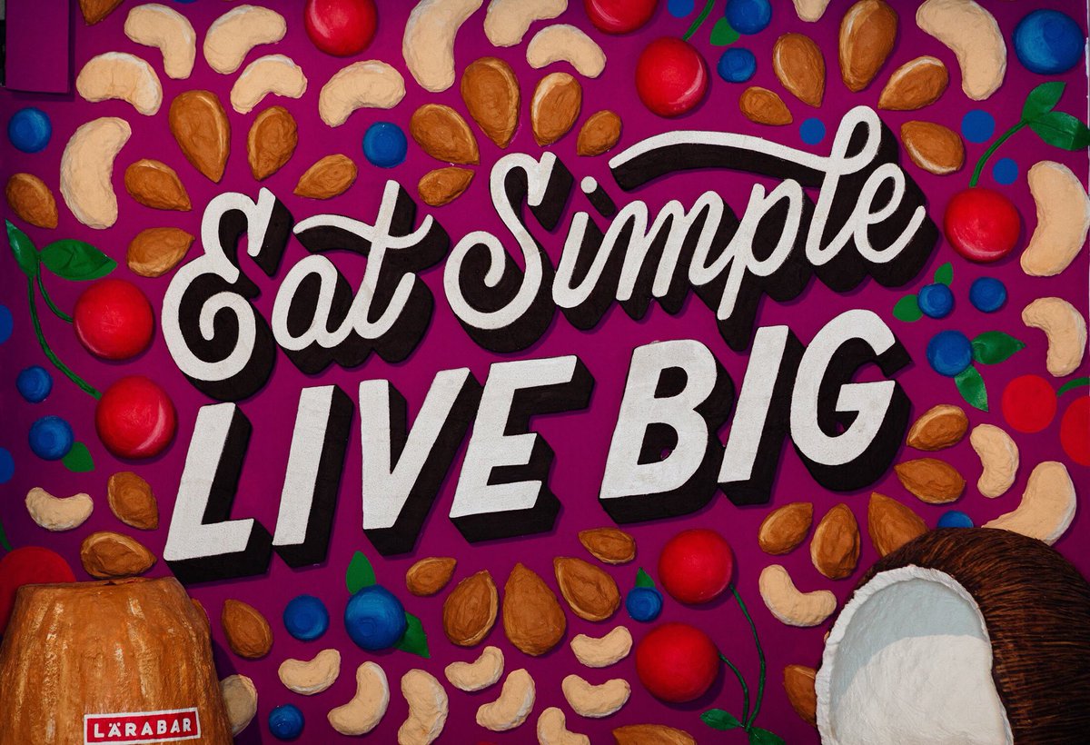 ATTENTION‼️ We're looking for a Social Media &amp; Marketing intern to join the Satellite Office agency team (in Chicago). Interested? Shoot an email to ryan@satelliteoffice.tv 📧