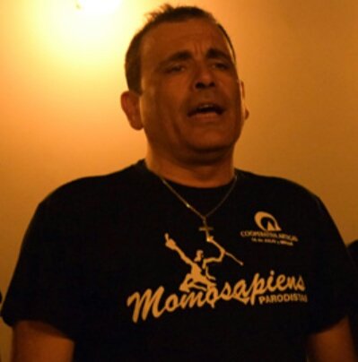 Todos con Carlos Rodriguez!!! 
Para colaborar con el popular cantante se abrió en RedPagos la cuenta N_ 322.473. 
Entre todos haremos mucho!!