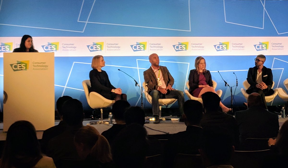2_Many_Opinions's tweet image. Great panel on how #SharingEconomy can do everything from serve underserved communities to help with disaster relief. Well done @Airbnb, @Lyft and @Postmates! Also, a COMPLETELY DIVERSE #TECH PANEL! 💪💪💪 #CES2018 #diversityintech