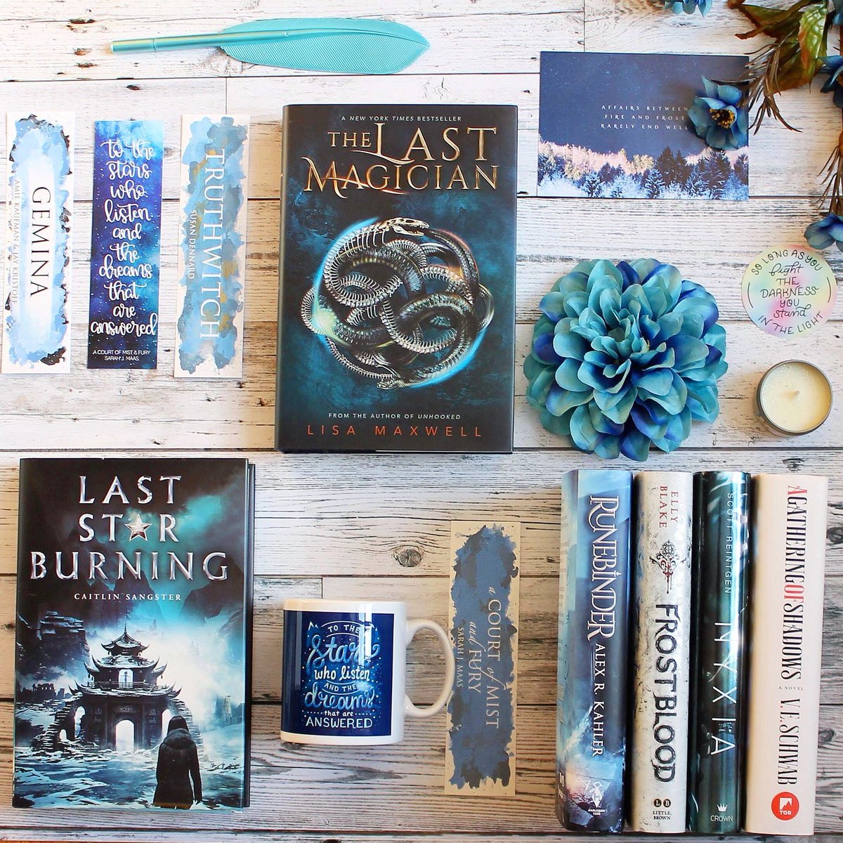 So much blue! What’s your favourite blue book or blue bookish item that you own? 📚📖 #Bookish #BookBlogger