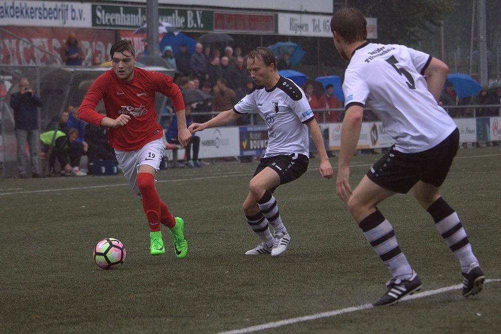 excelsior31's tweet photo. Excelsior'31 heeft de contracten van Niek Averesch en Cem Köse met een seizoen verlengd. 

Eerstejaars A-junior Stefan Maat is voor twee seizoenen vastgelegd. 

Alfaro Vlijter krijgt geen contract aangeboden voor komend seizoen.

https://t.co/AeO9pnDEFm https://t.co/INnvWeG0hL