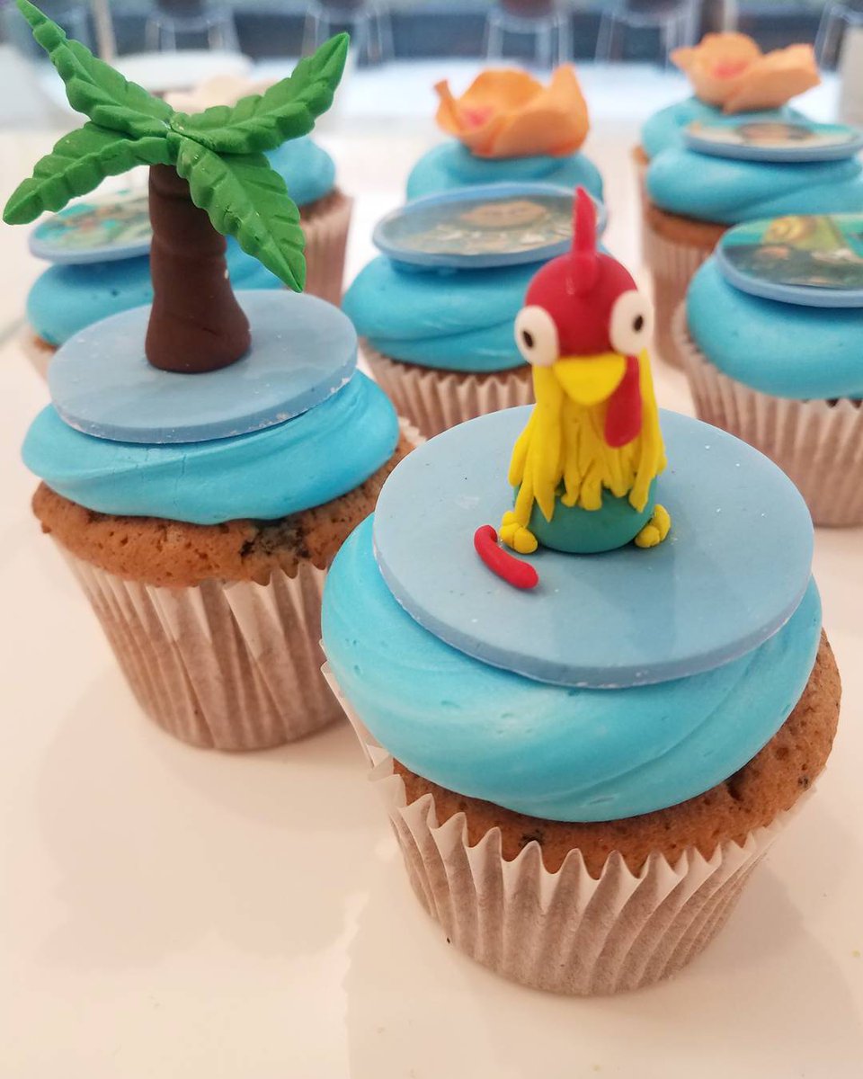 cupcake_eat's tweet photo. You Moan-a Cupcake??😂😂😂
#cupcakes #Moana #sweetlife #cupcakegalleria #cupcakewars #birthday https://t.co/mc4TSp3m9S