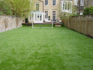 designstudioarc's tweet photo. Following a recent visit to a property, the rear garden was totally covered in astro turf... whats everyones opinion on artificial grass for rear gardens? #astroturf #dsa #justimprove https://t.co/PFFqbxWgyt