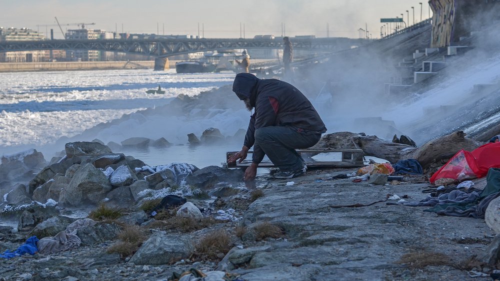BelongingForum's tweet image. Kim Samuel, @jessicafarber8 &amp;amp; @Celinenthomas argue that crisis - based responses to homelessness must be accompanied by prevention strategies designed to build #community for all ow.ly/HpZW30hIMZZ #connectedness @HuffPost @JustinTrudeau